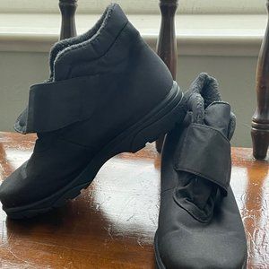 Womens "Toe Warmer" Active Boots, Gently Used, Size 7W
